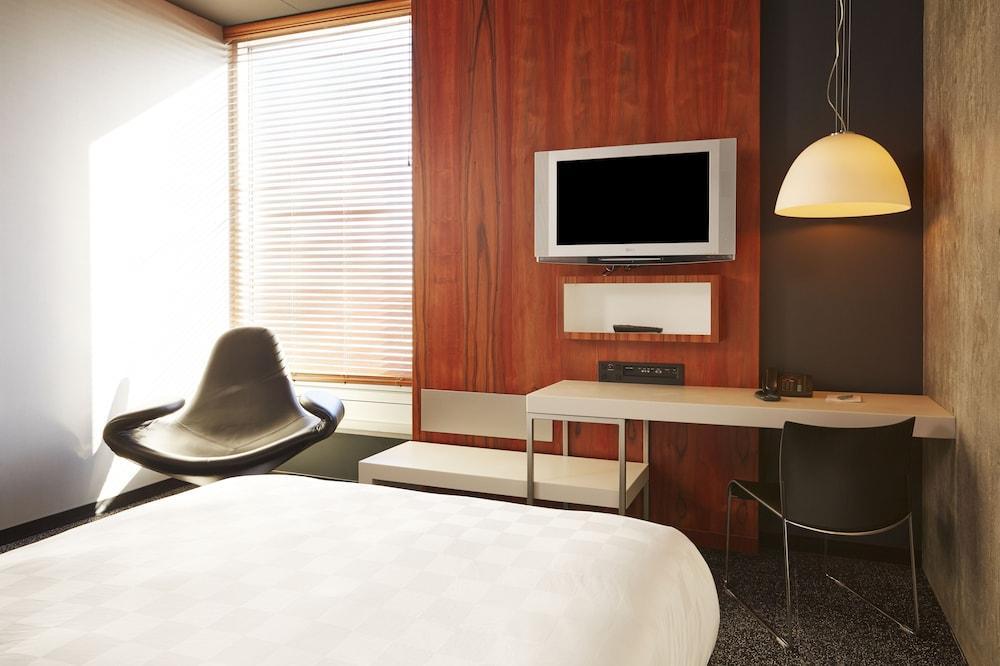 Hotel Alt Quartier Dix30 Бросард Екстериор снимка
