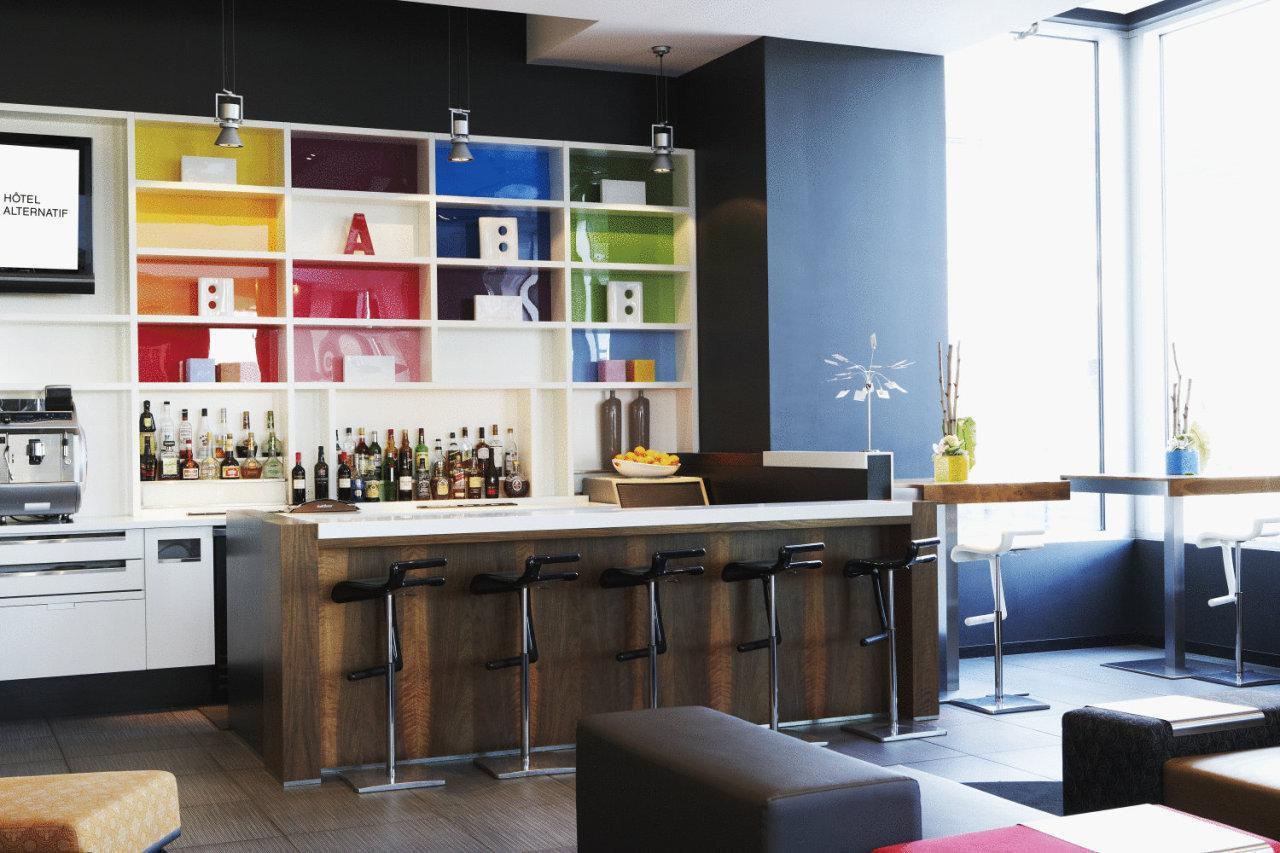 Hotel Alt Quartier Dix30 Бросард Екстериор снимка