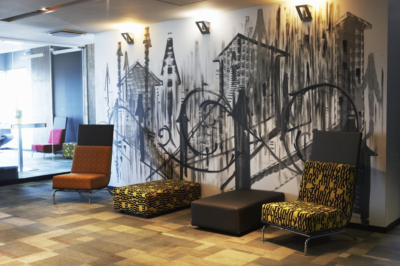 Hotel Alt Quartier Dix30 Бросард Екстериор снимка